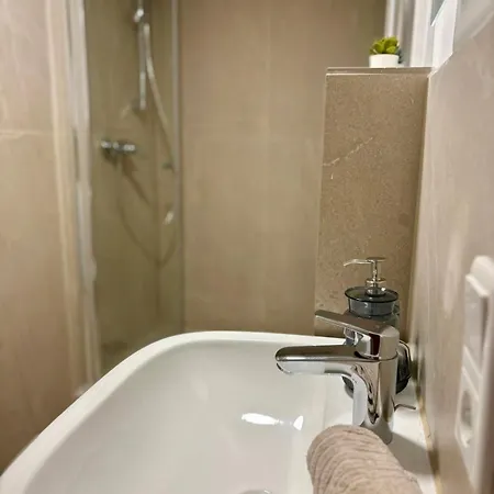 Perfekte 10 Für Monteure&handwerker Mit Wlan Apartamento *